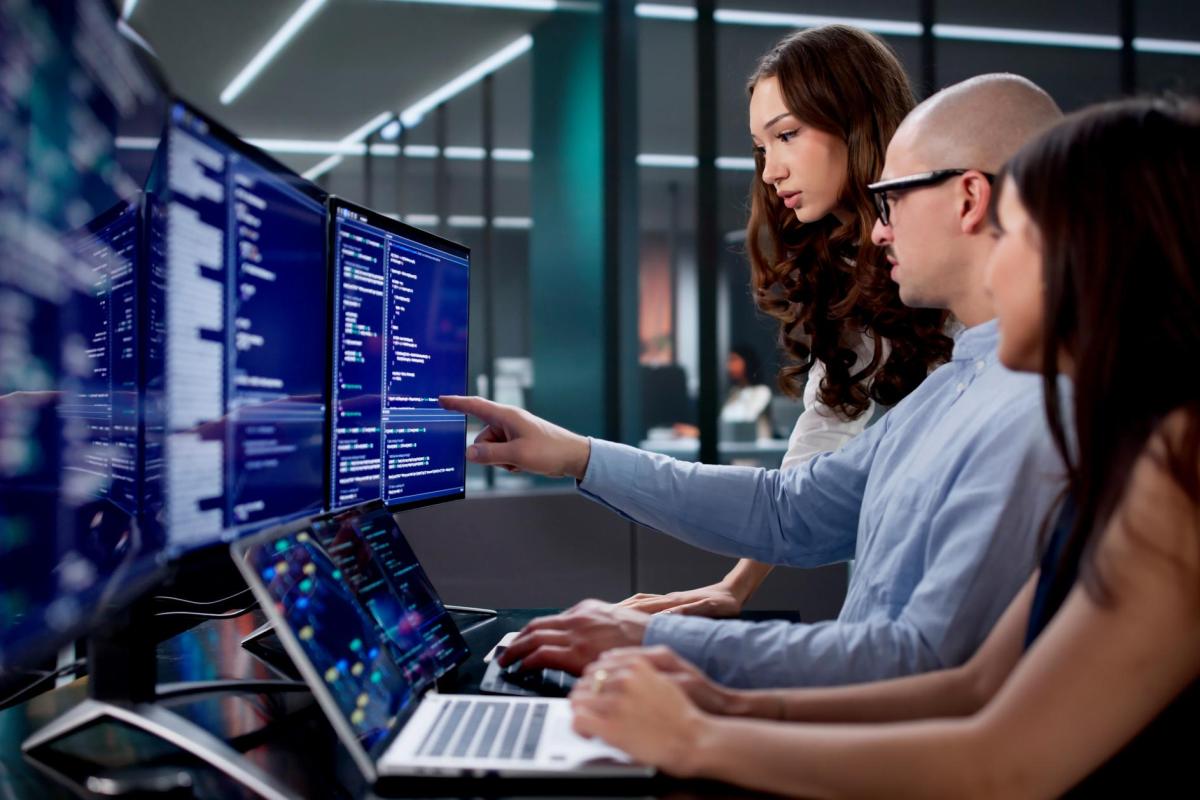 Fah Swe – Leading Software Company for Mobile Apps, Web Development & Custom Solutions